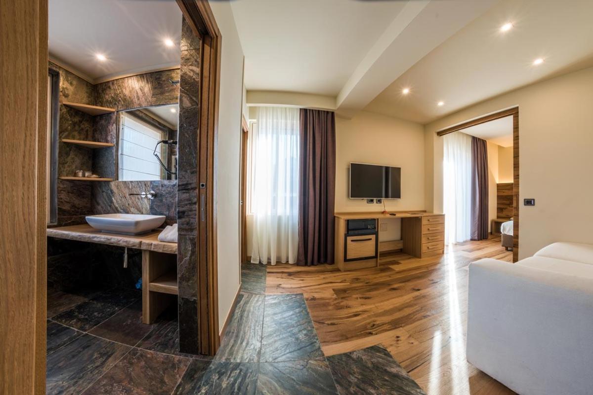 Hotel Firenze Fanano Luaran gambar